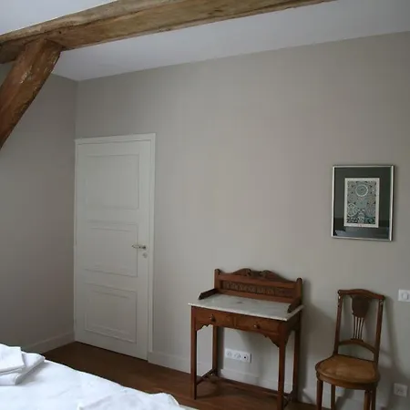 Chez Jules Et Leonie 住宿加早餐酒店 Valmondois